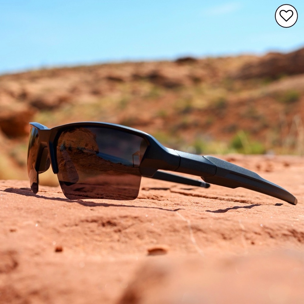 Sleek Black Rectangular Sunglasses for Women NWT - image 3